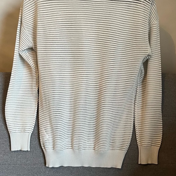 Yaya Sweater size small - Picture 3 of 6